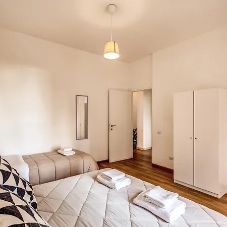 Aura Paradise - With Parking Garage * Rome