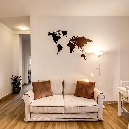Aura Paradise - With Parking Garage * Rome