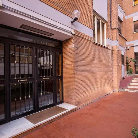Qflat Aura Paradise Vatican With Parking Garage Apartamento
