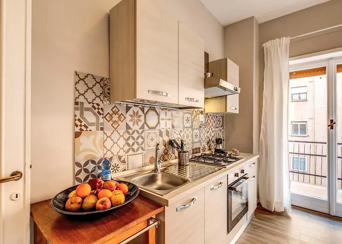 Qflat Aura Paradise Vatican With Parking Garage Apartment Rom